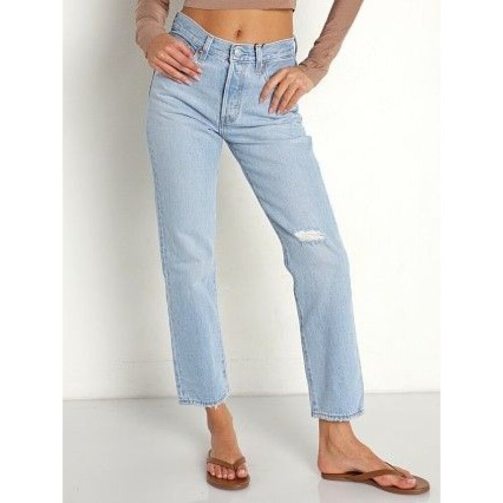LEVI'S Jeans Women 27 Wedgie Straight Luxor Again Wash Distressed Button Closure